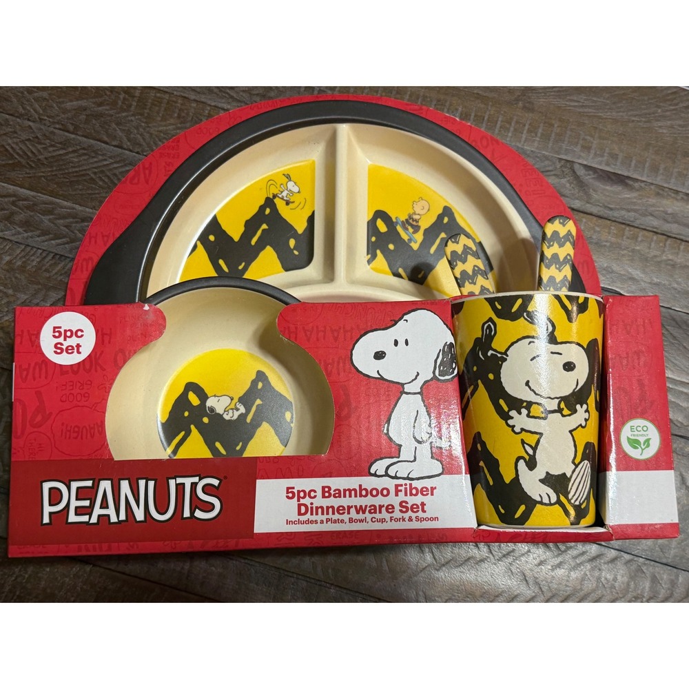 Peanuts Dinnerware Set Kids OS Yellow New 5pc Bamboo Snoopy Charlie Brown